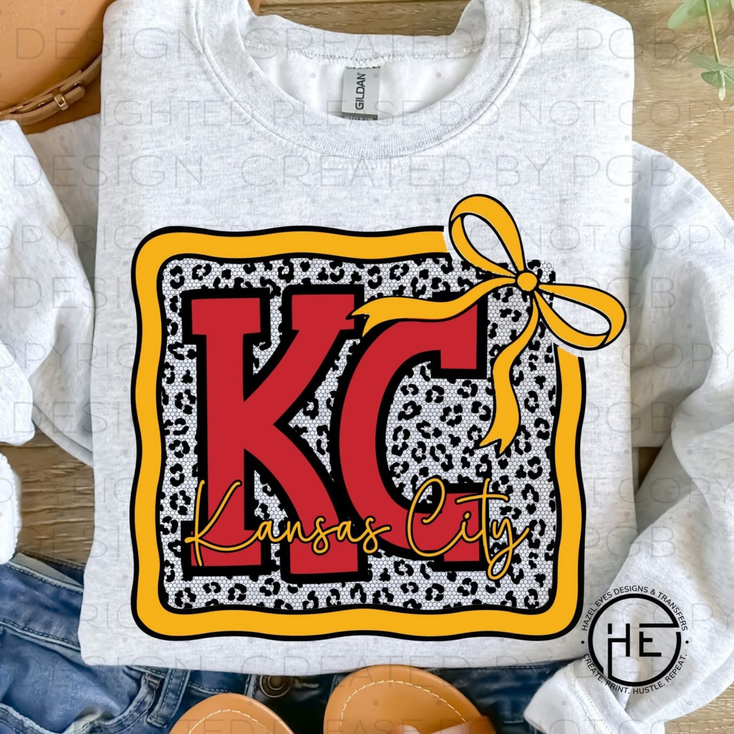 KC Bow Graphic Crewneck